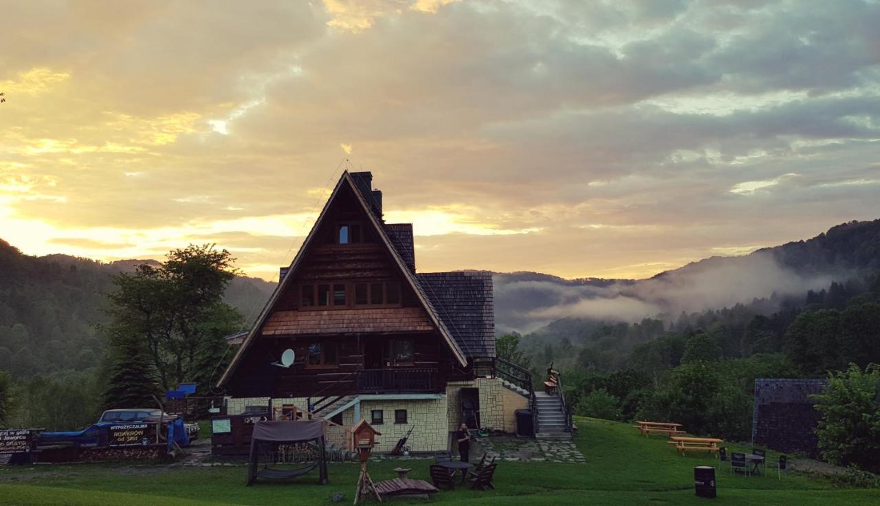 Bacowka Pttk Jaworzec Hostel Wetlina Exterior foto