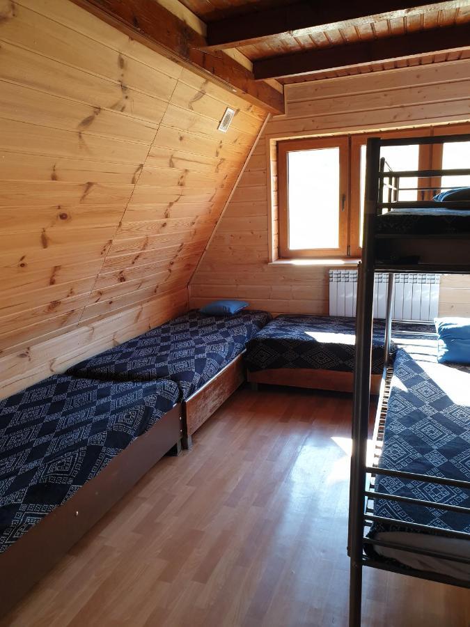 Bacowka Pttk Jaworzec Hostel Wetlina Exterior foto