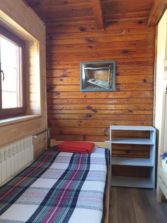 Bacowka Pttk Jaworzec Hostel Wetlina Exterior foto