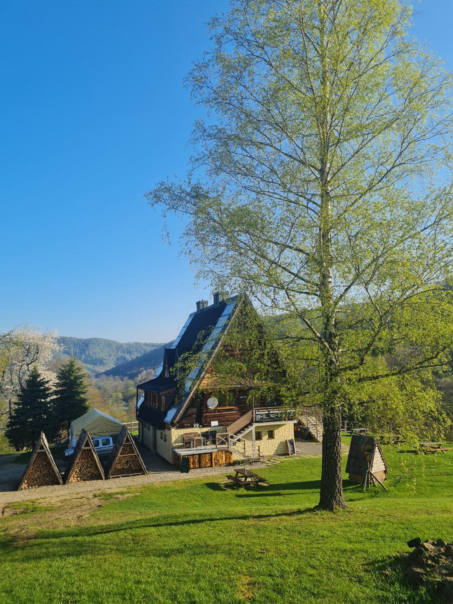 Bacowka Pttk Jaworzec Hostel Wetlina Exterior foto